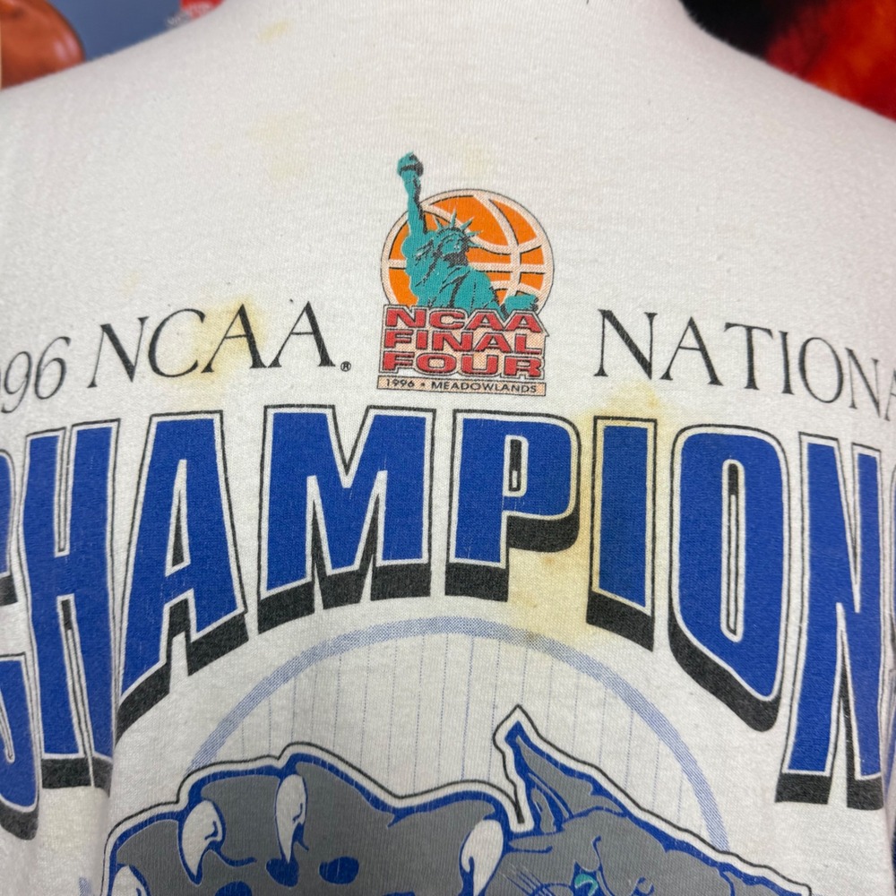 Vintage Kentucky Wildcats 1996 National Champions Starter Ringer Shirt Sz Medium - Picture 2 of 6
